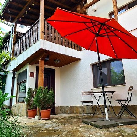 Arts Guest House -Beautiful Villa For 6 Persons Велико Търново Екстериор снимка