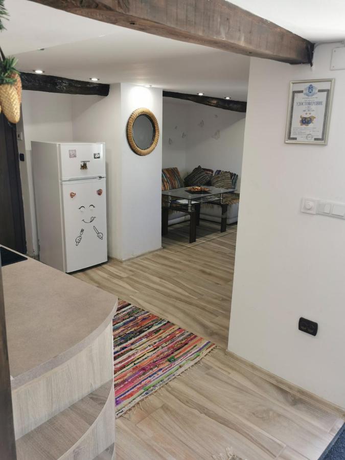Arts Guest House -Beautiful Villa For 6 Persons Велико Търново Екстериор снимка