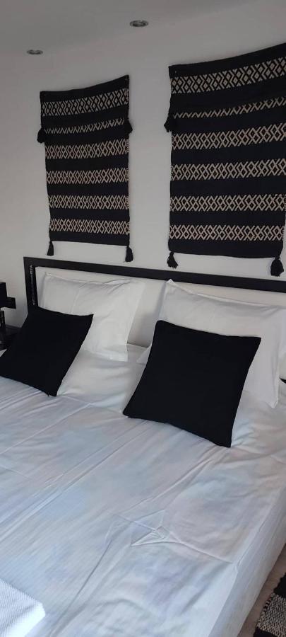 Arts Guest House -Beautiful Villa For 6 Persons Велико Търново Екстериор снимка