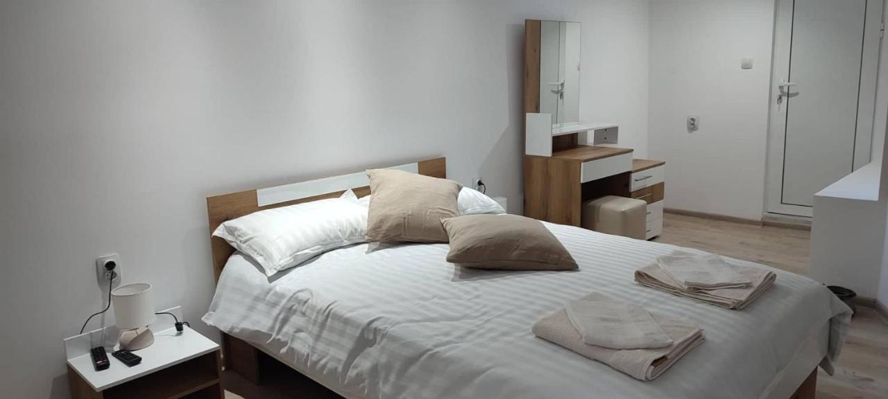Arts Guest House -Beautiful Villa For 6 Persons Велико Търново Екстериор снимка