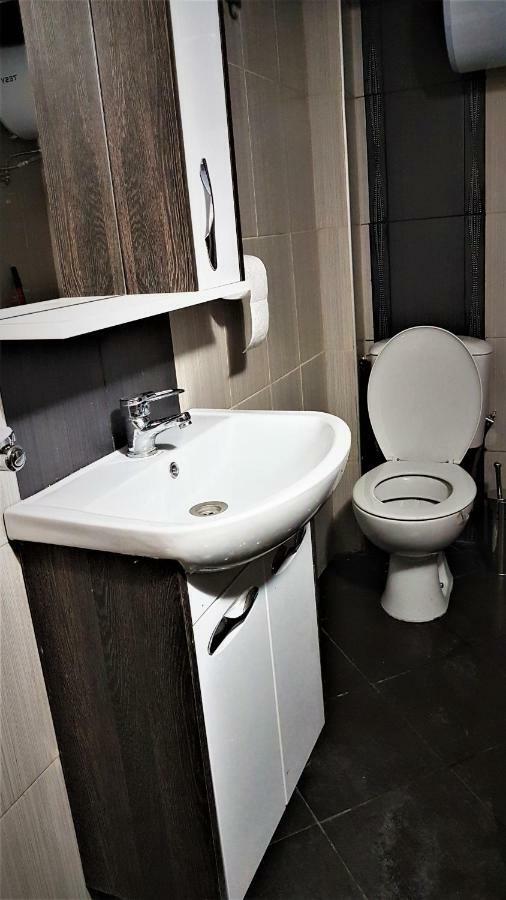Arts Guest House -Beautiful Villa For 6 Persons Велико Търново Екстериор снимка