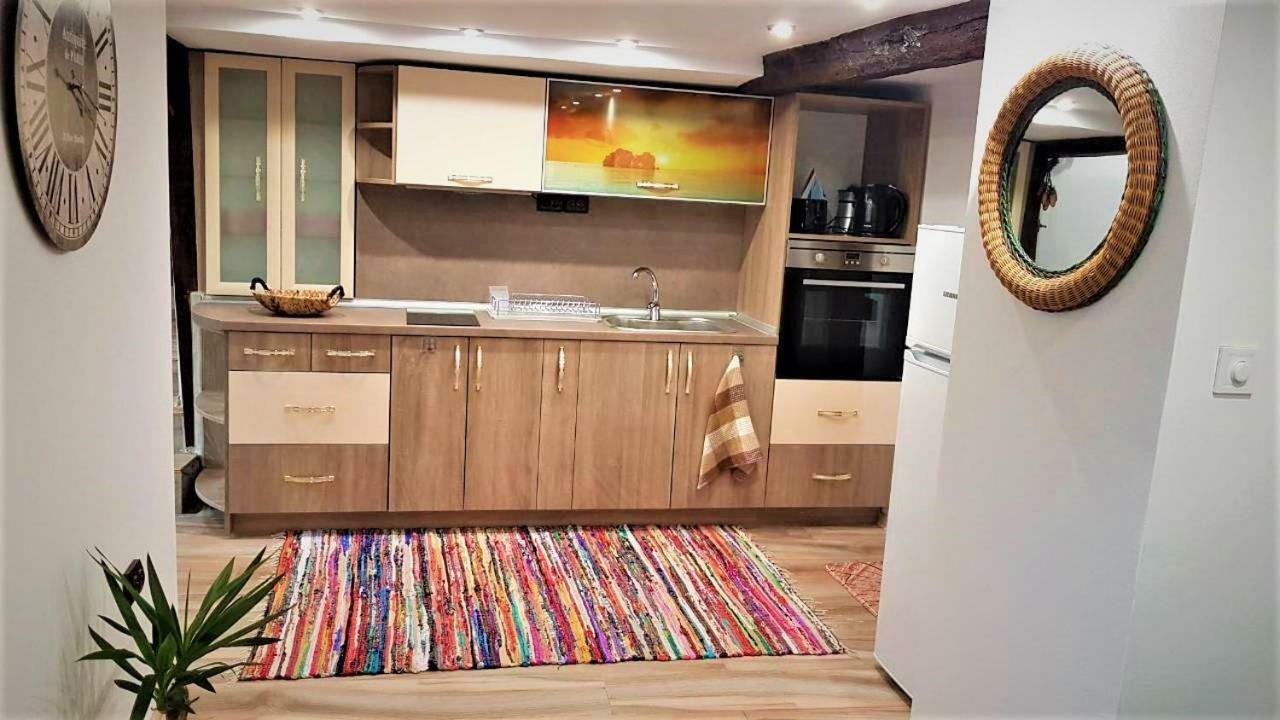Arts Guest House -Beautiful Villa For 6 Persons Велико Търново Екстериор снимка